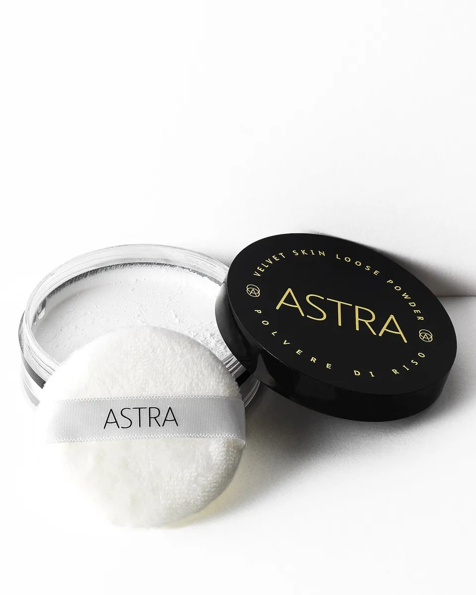 astra-make-up-velvet-skin-loose-powder-rice-cipria-in-polvere-di-riso-trasparent image 1