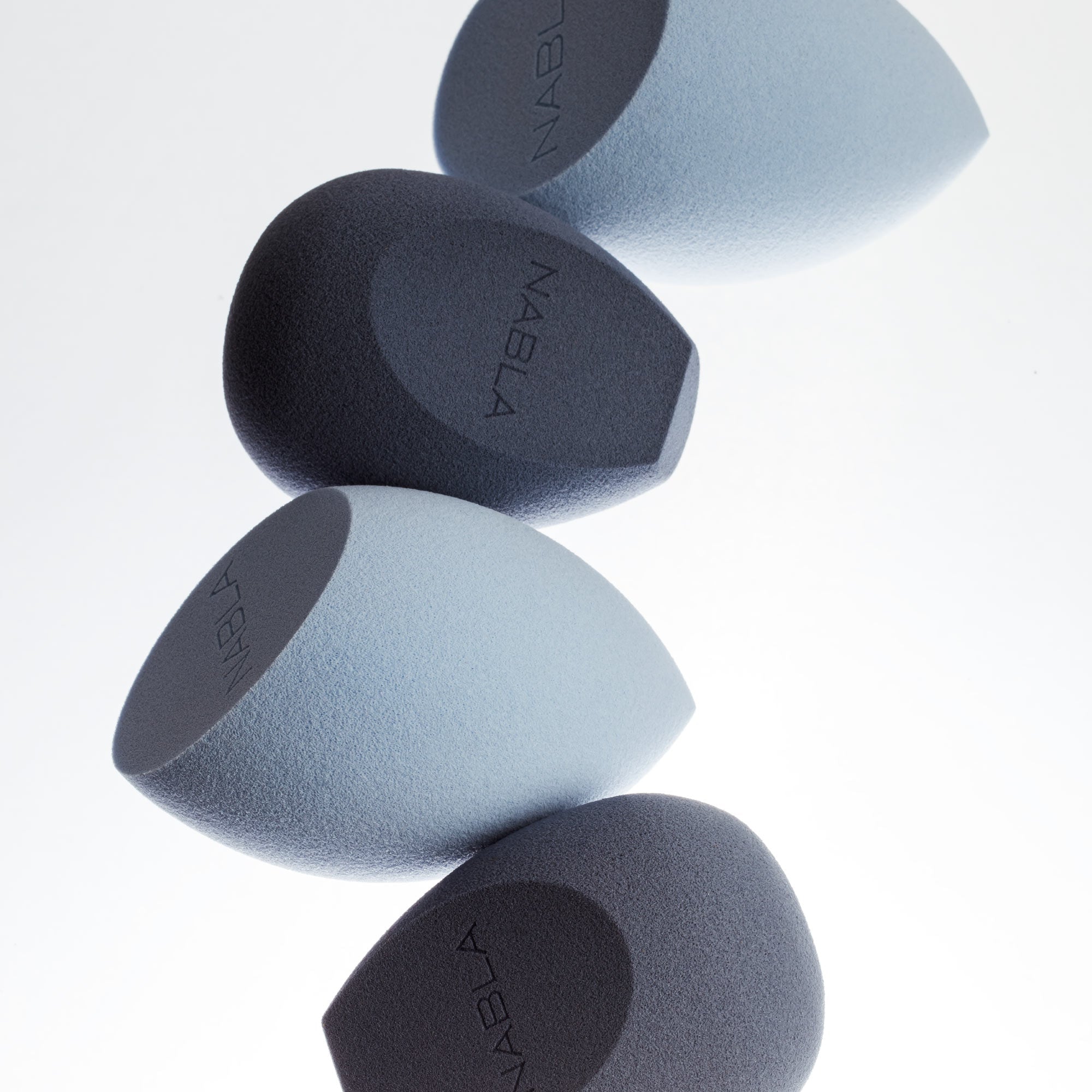 nabla-cosmetics-blend-up-multi-angled-sponge-spugnetta-trucco-multifunzione image 5