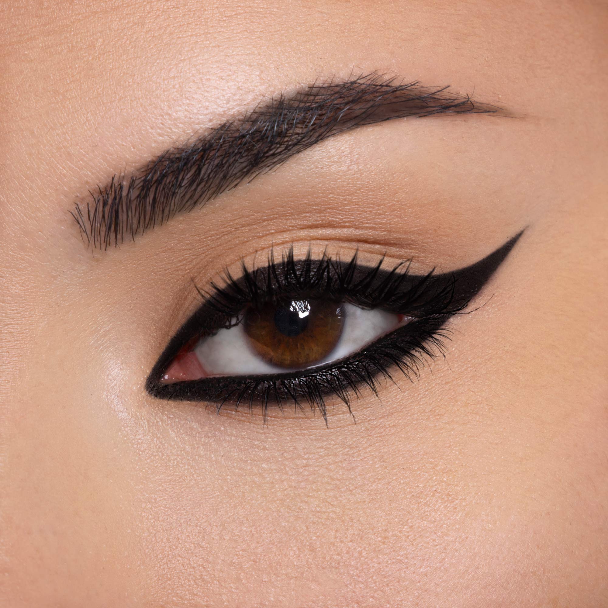 nabla-cosmetics-bombay-black-matita-occhi-waterproof-nera image 5