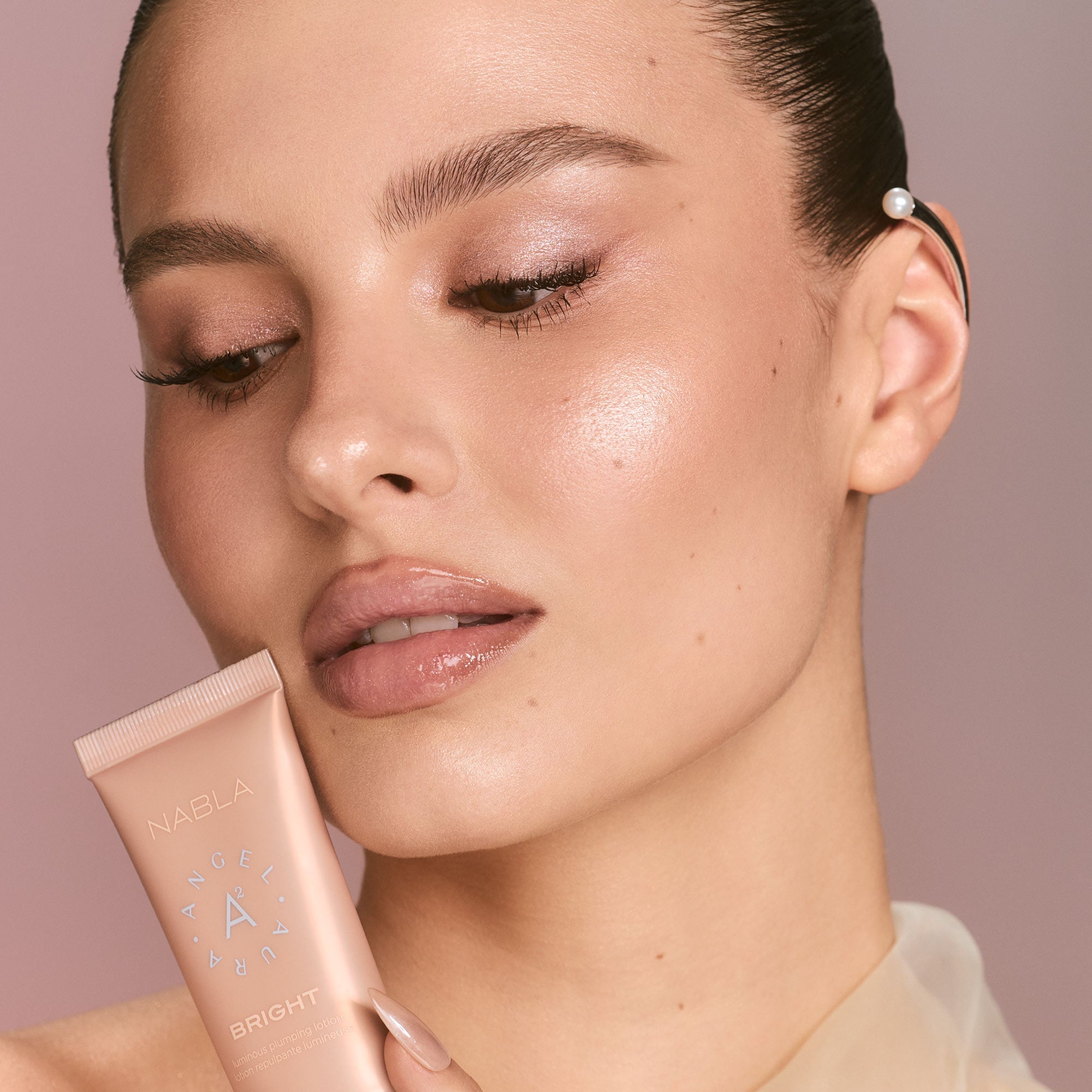 nabla-cosmetics-angel-aura-bright-lozione-illuminante-idratante-effetto-halo image 8