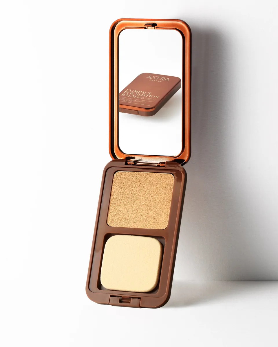 astra-make-up-compact-foundation-balm-fondotinta-bronzer-base-3-in-1 image 1