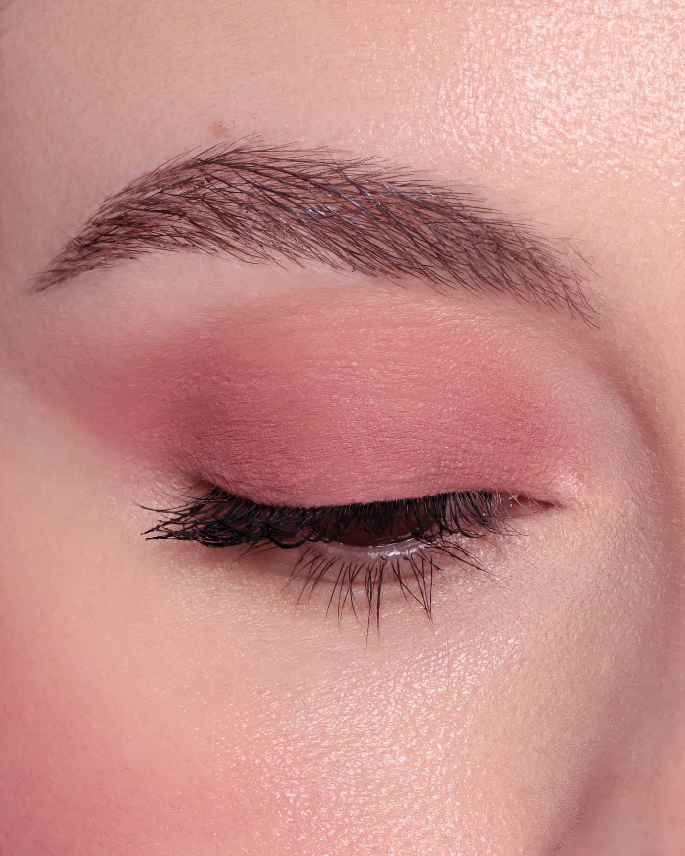 astra-make-up-chromo-therapy-ombretto-liquido-finish-opaco image 2