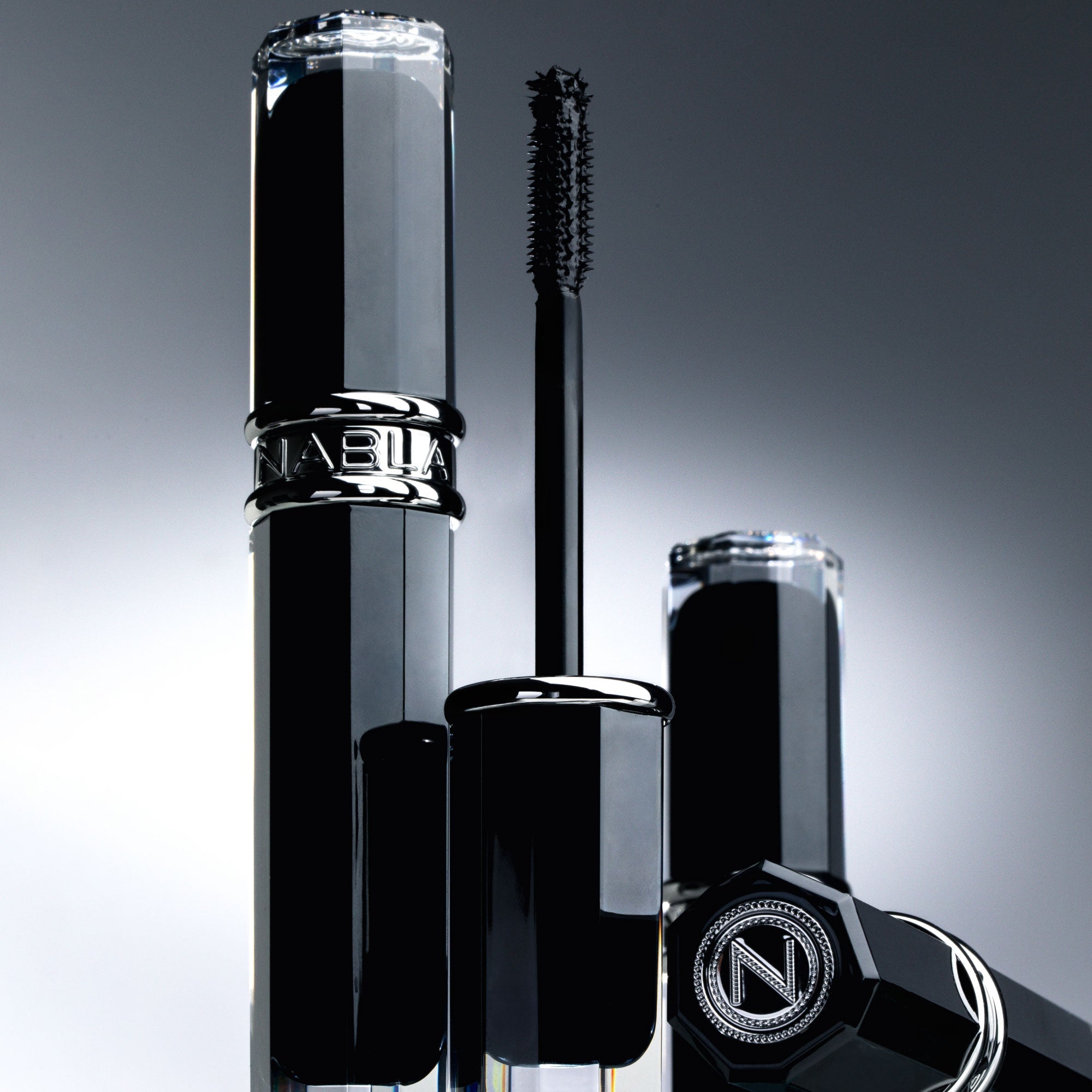 nabla-cosmetics-beyond-bold-mascara-mascara-volume-e-lunghezza image 6