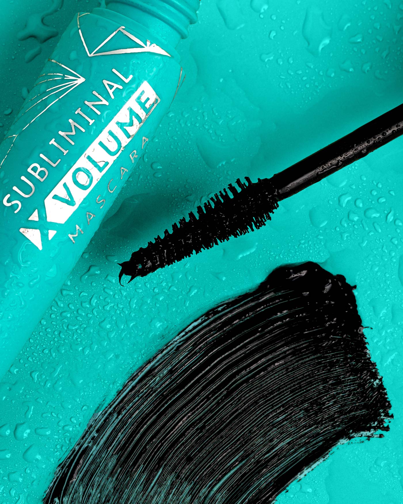astra-make-up-subliminal-x-volume-mascara-waterproof-nero image 5