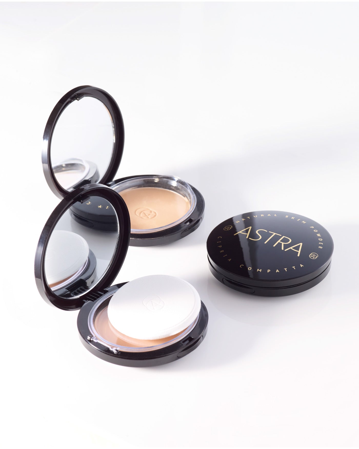 astra-make-up-natural-skin-powder-cipria-compatta-effetto-seta image 6