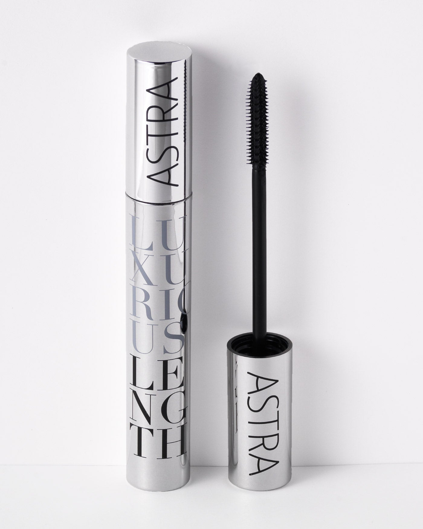 astra-make-up-luxurious-length-mascara-allungante-nero-intenso image 1