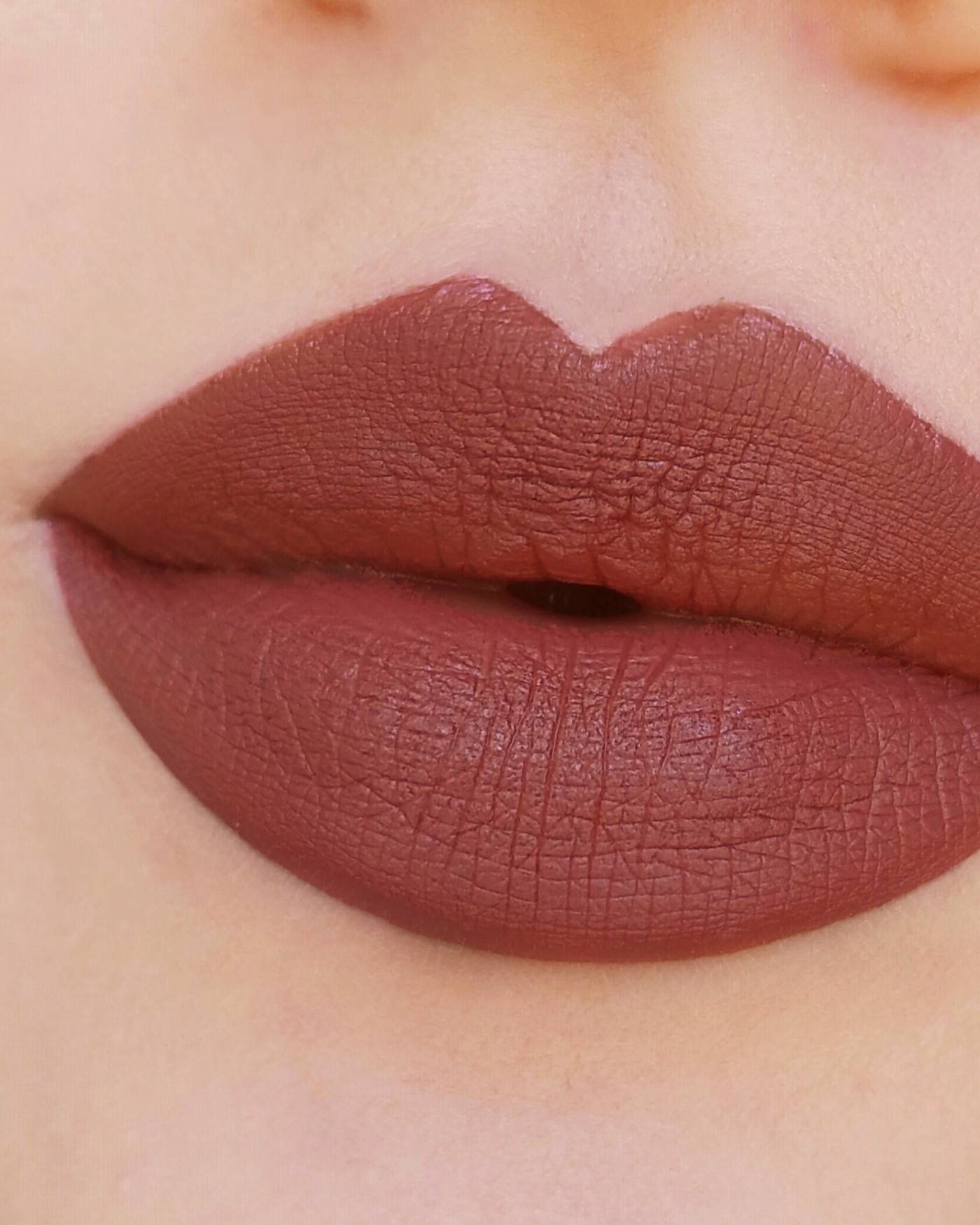 astra-make-up-jumbo-lipstick-matitone-labbra-ultra-cremoso image 6