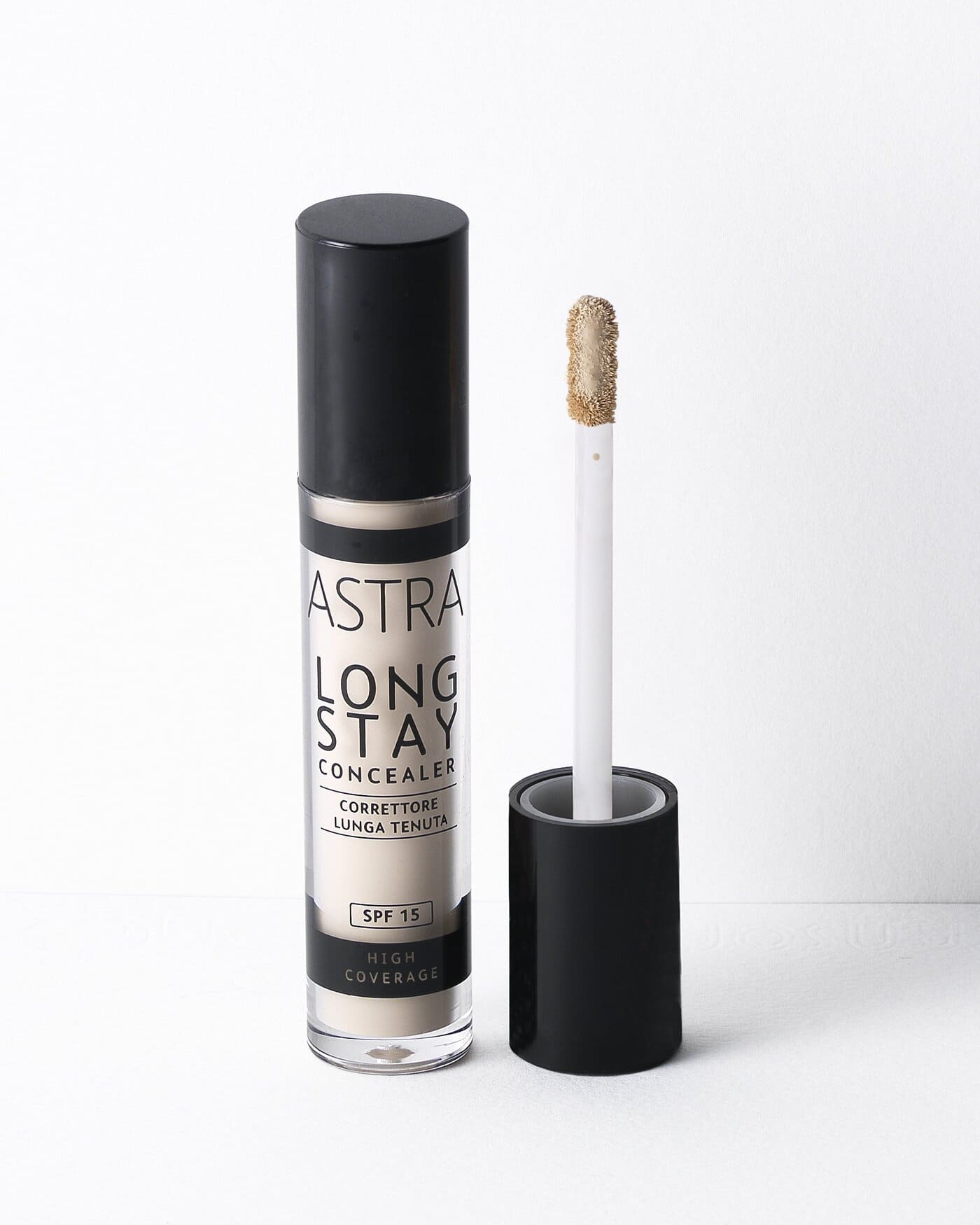 astra-make-up-long-stay-concealer-correttore-lunga-tenuta-spf15 image 3