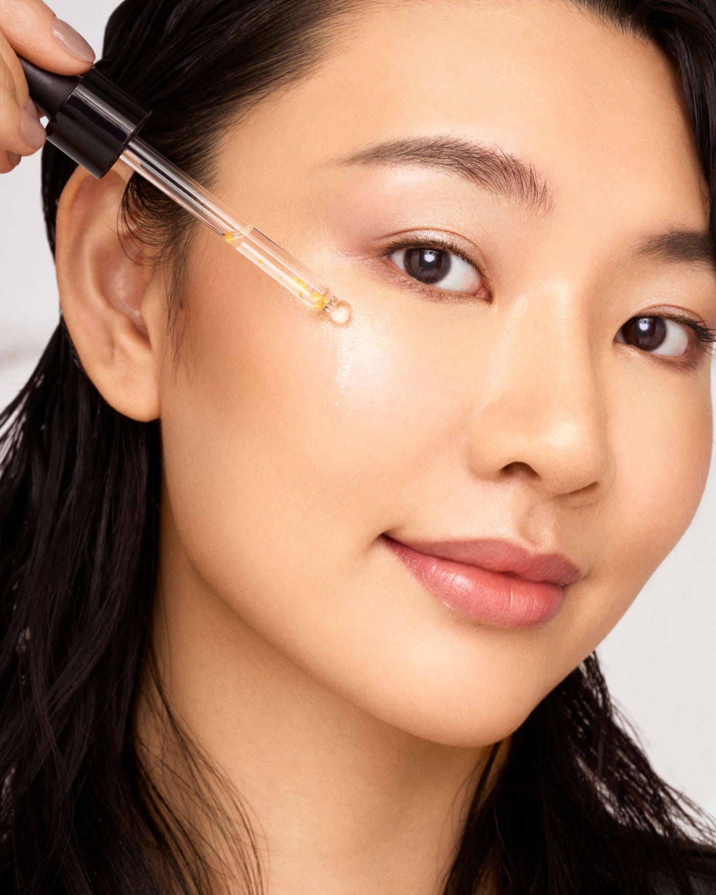 astra-make-up-zen-routine-multifunctional-oil-primer-siero-viso-illuminante image 2