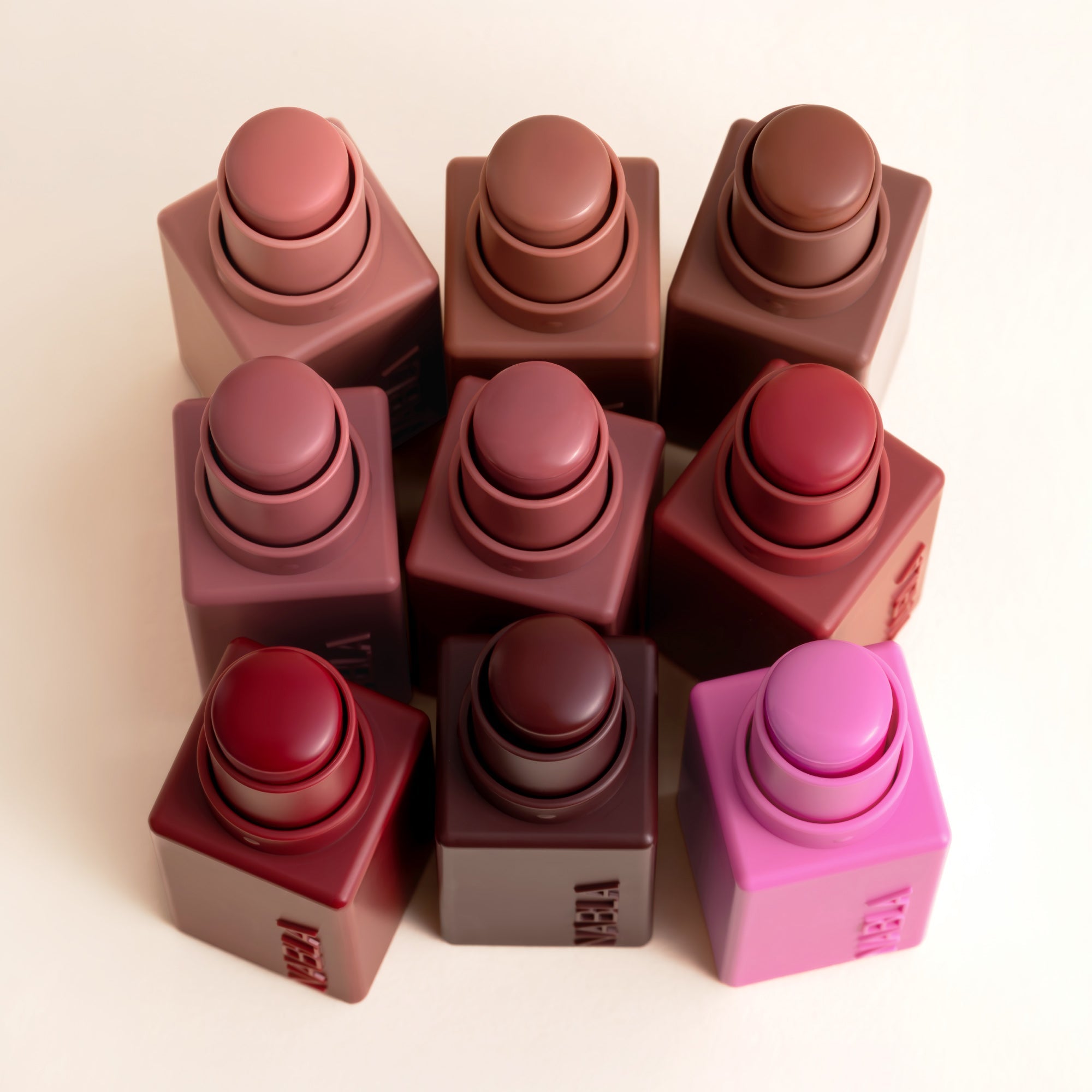 nabla-cosmetics-art-of-skin-blush-stick-blush-in-stick-matte-soft-focus image 5