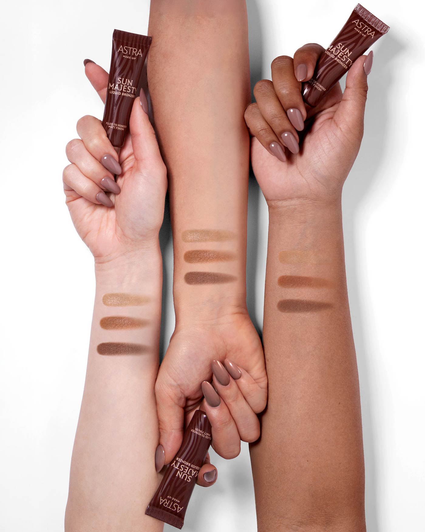 astra-make-up-sun-majesty-liquid-bronzer-bronzer-liquido-mat-vellutato image 4