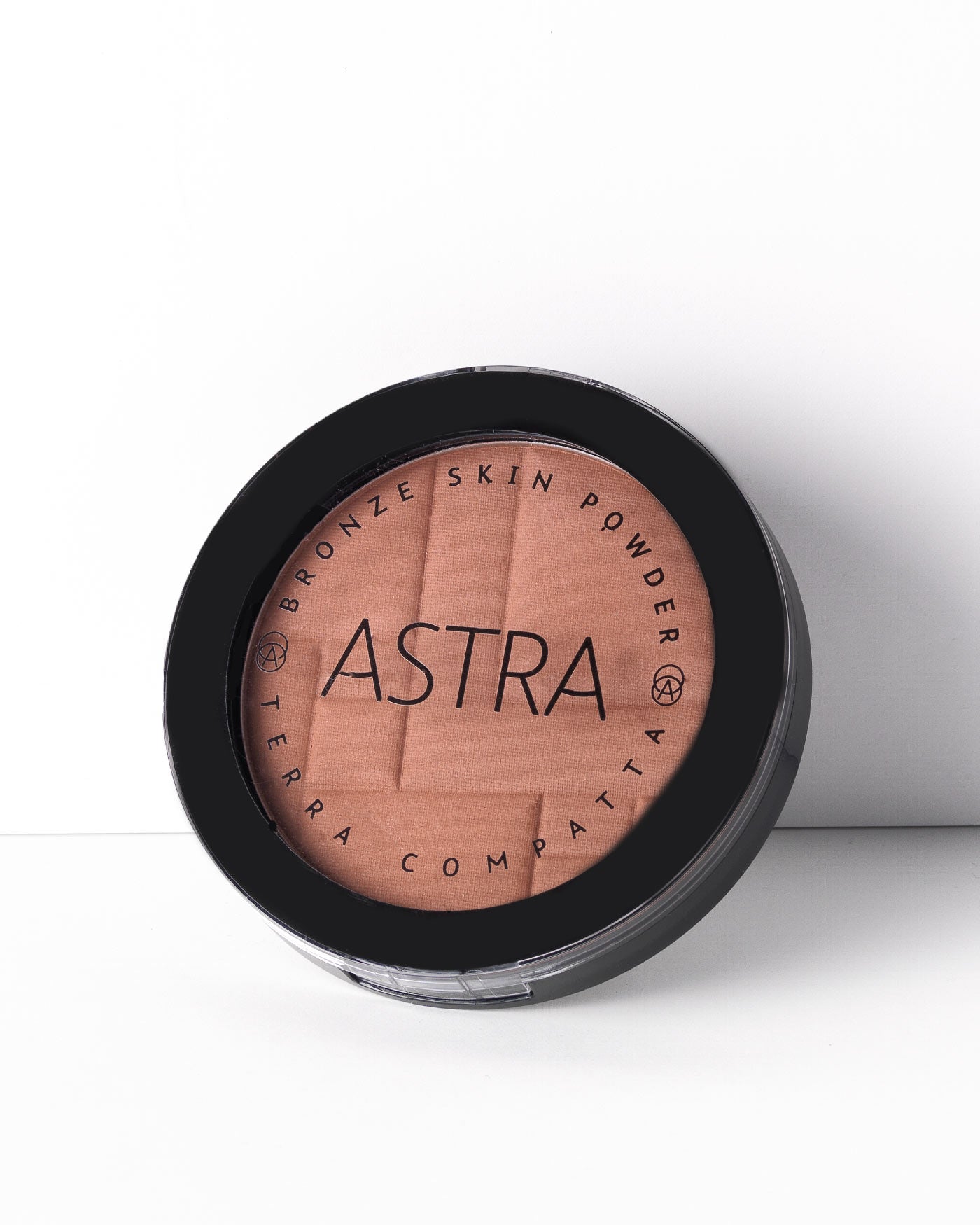 astra-make-up-bronze-skin-powder-terra-compatta-effetto-bronzer image 5