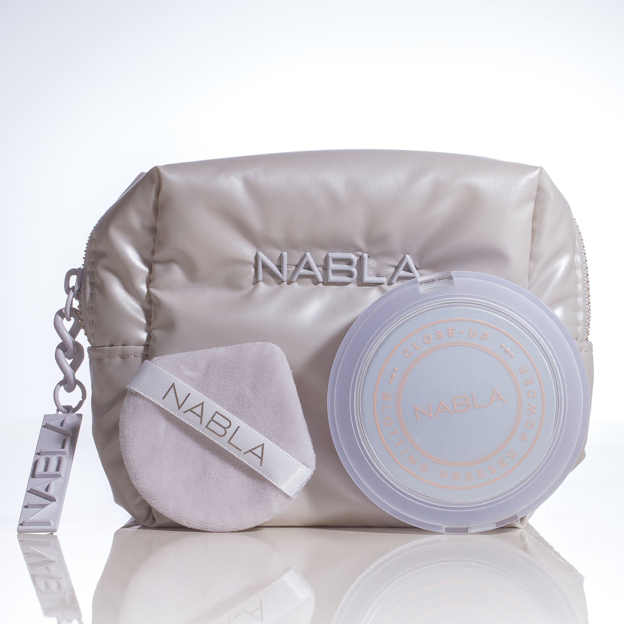 nabla-cosmetics-puffy-beauty-bag-pearl-small-pochette-makeup image 2