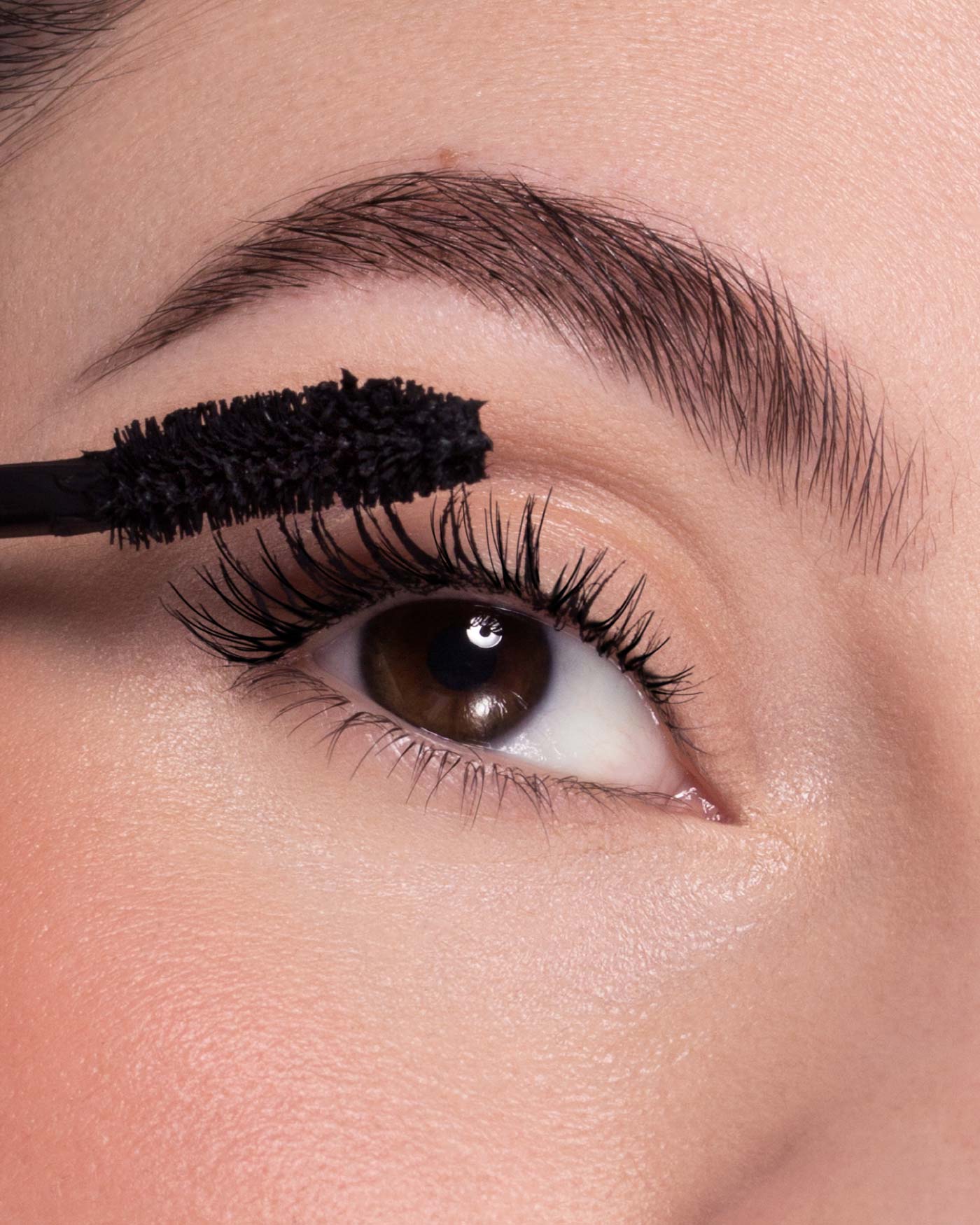 astra-make-up-curling-volume-mascara-incurvante-lunga-durata-nero image 2