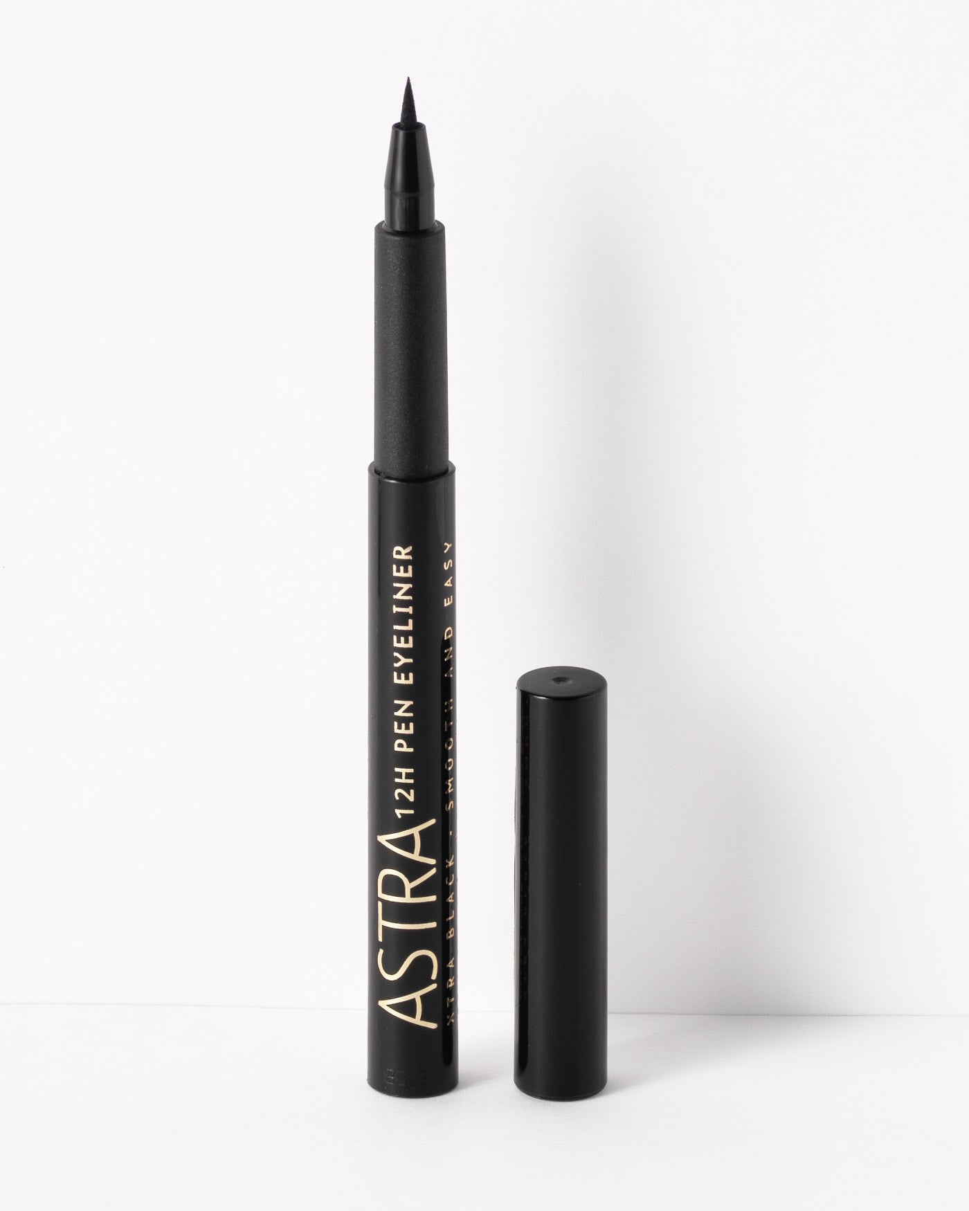 astra-make-up-12h-pen-eyeliner-eyeliner-nero-in-penna-lunga-durata image 1