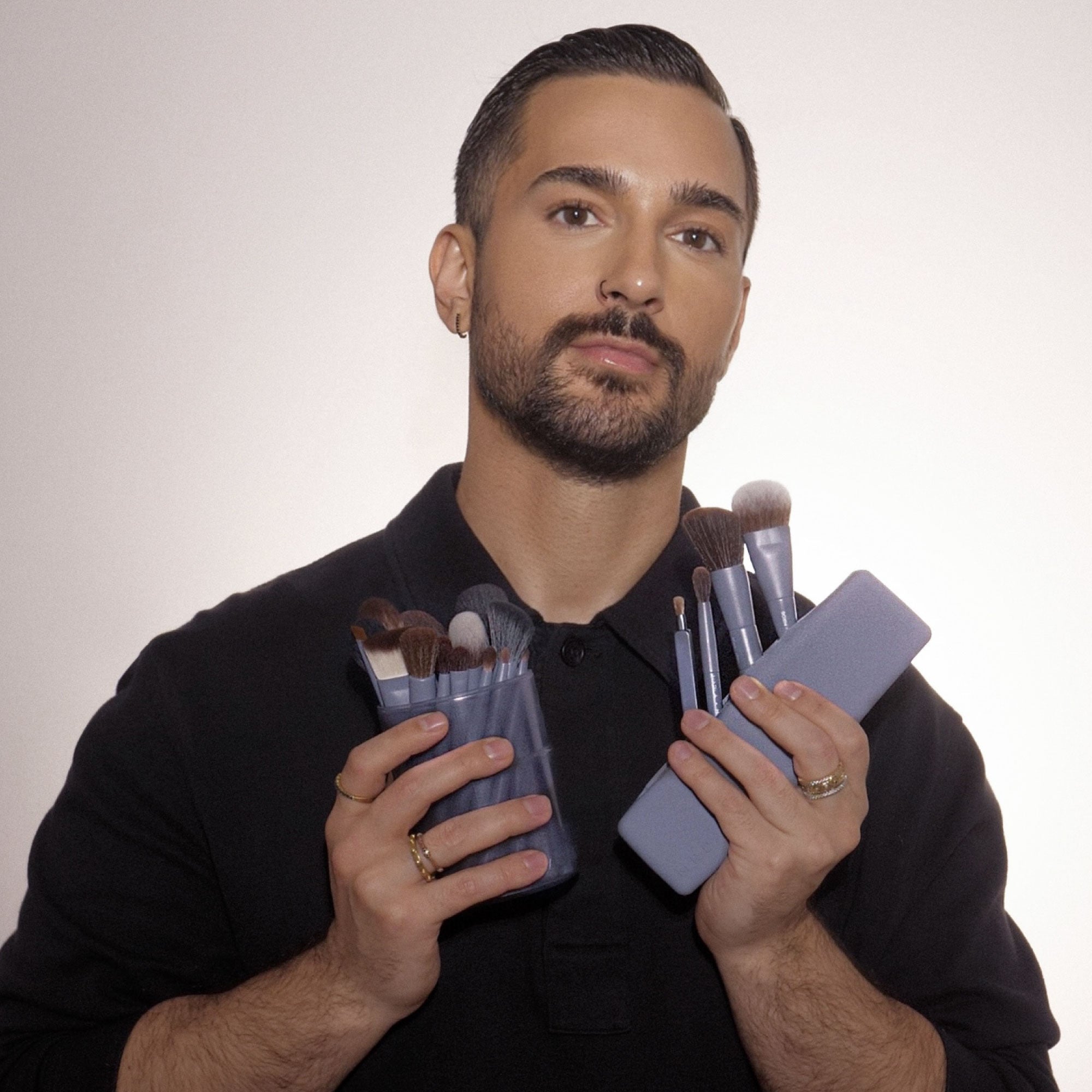 nabla-cosmetics-x-mrdaniel-brush-clutch-set-pennelli-compatto image 3