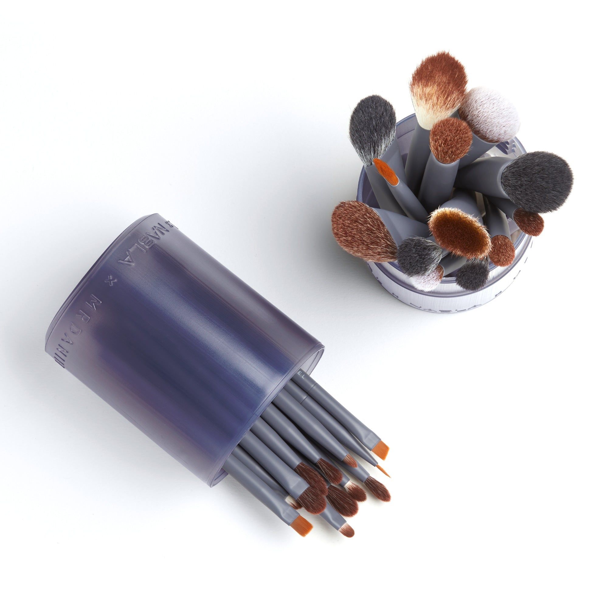 nabla-cosmetics-x-mrdaniel-signature-brush-set-25-pennelli-professionali image 4