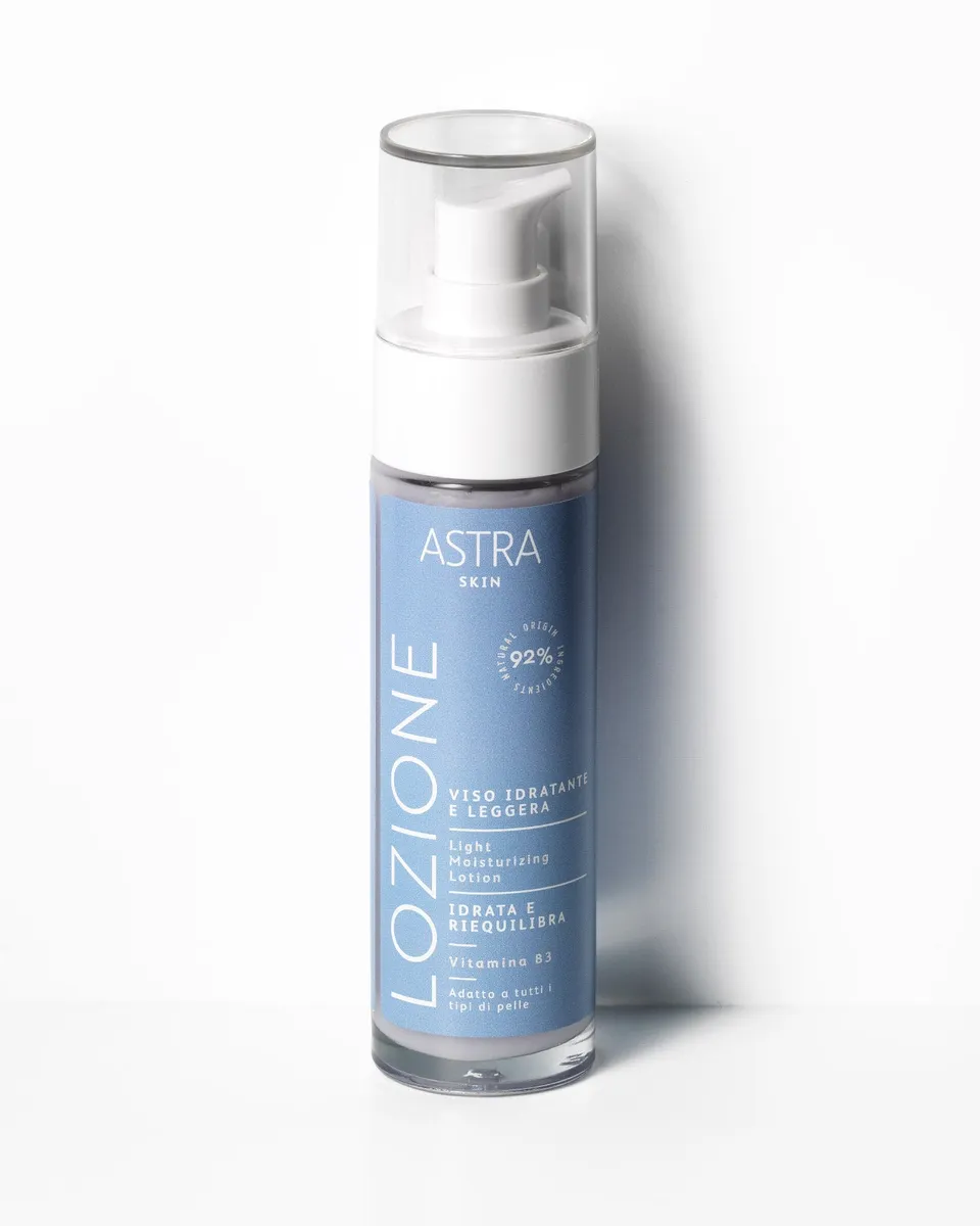 astra-make-up-lozione-viso-idratante-leggera-lozione-al-t-freddo image 1