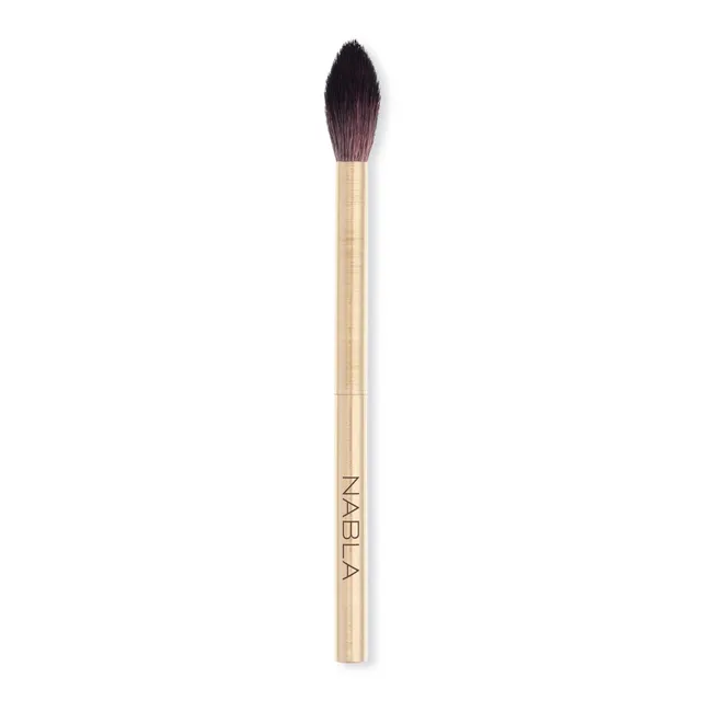 nabla-cosmetics-highlighter-brush-pennello-illuminante-a-fiamma image 1